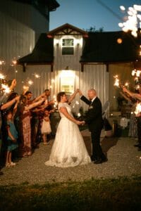 I want an upscale barn wedding